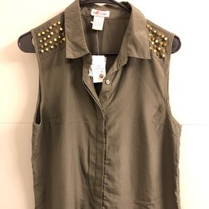 BRAND NEW SPIKED TANK